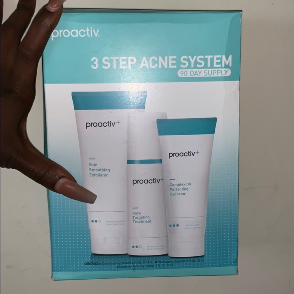 FLASH SALE Brand New Proactiv+ Kit